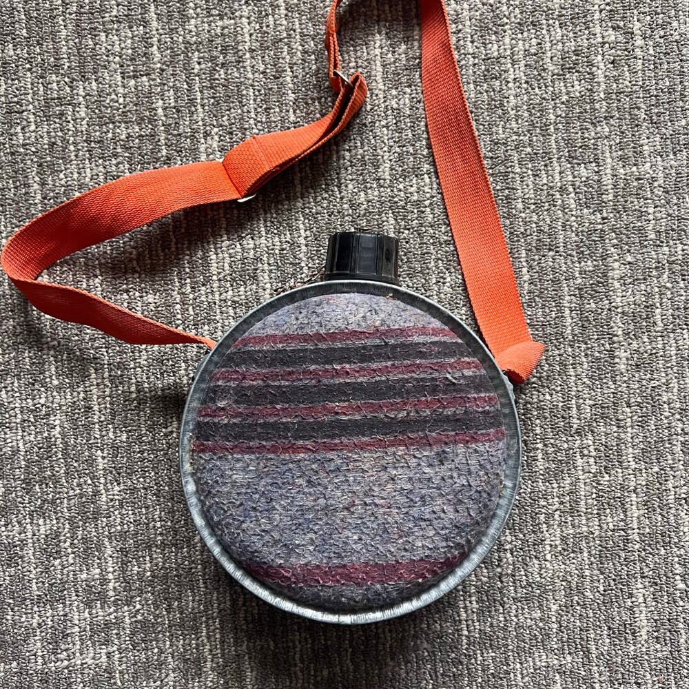 Mirro Aluminum Vintage 2 Qt. Water Canteen, Wool Sides, Orange Carry Strap, Rare